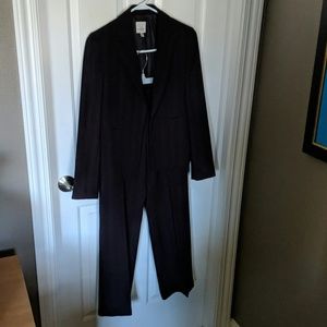 Women's pant suit